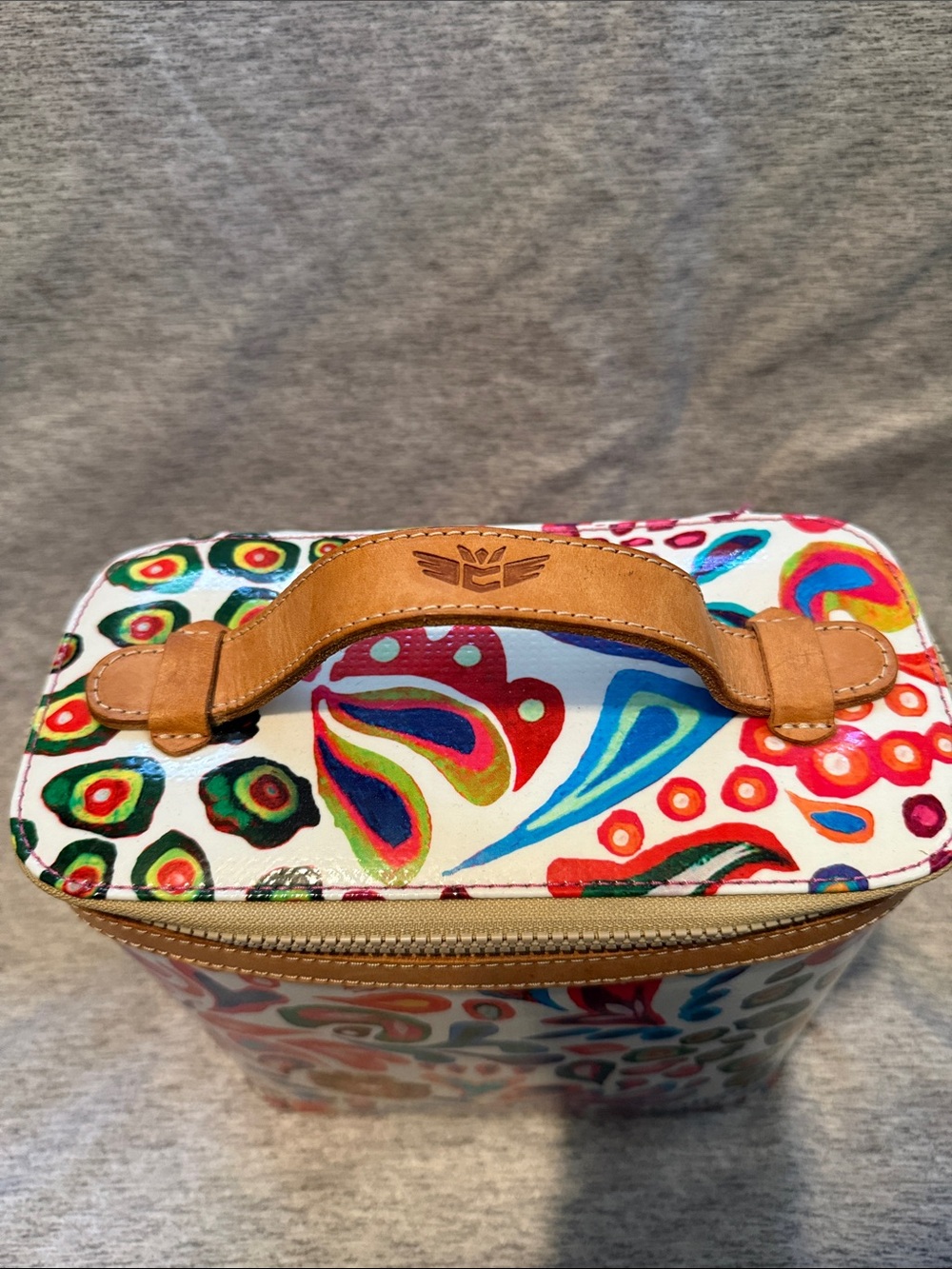 Consuela White Swirly Cosmetic Train Case with Tan Trim - Picture 2 of 6